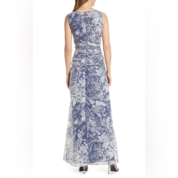 NWT JS Collections Maddison French Blue V-Neck Ruched Column Gown - Sz 12 - Picture 2 of 9